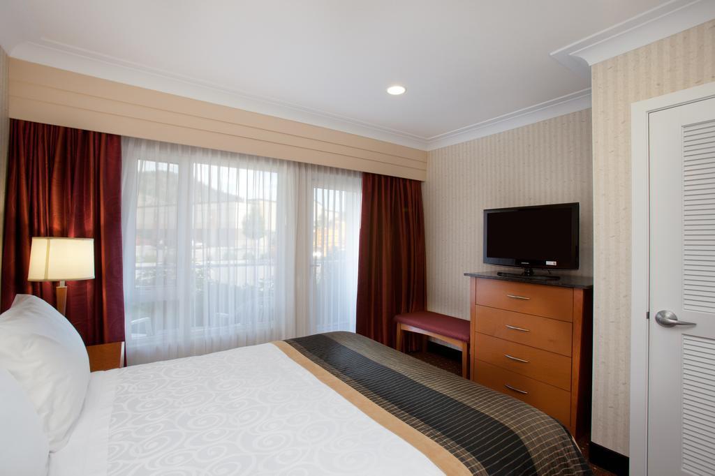 Best Western Plus Kelowna Hotel & Suites Quarto foto